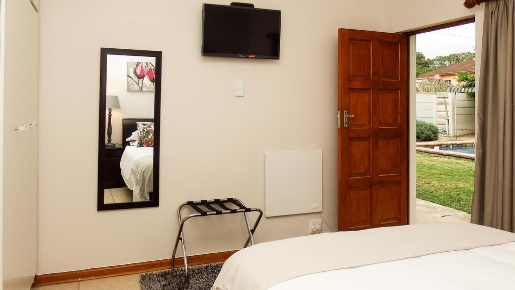 39 On Nile Guest House بورت اليزابيث الغرفة الصورة